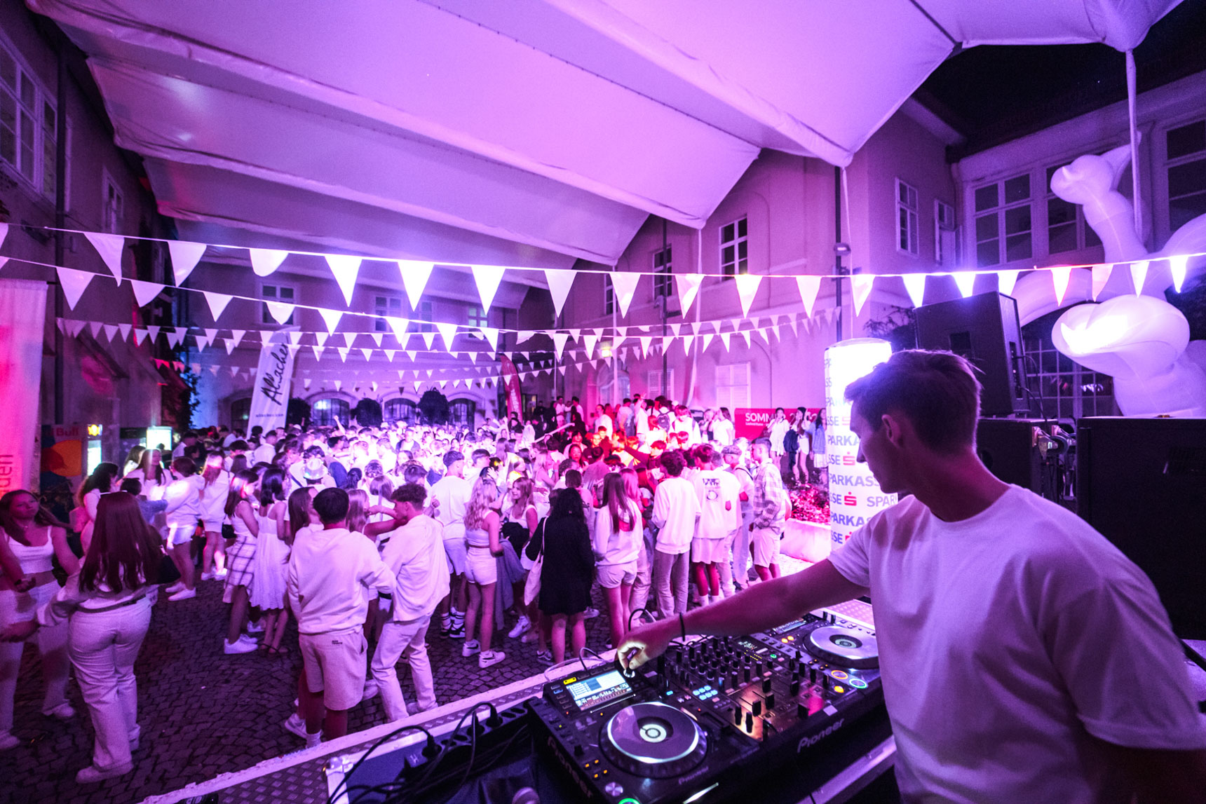 Hier ist ein Beitrag